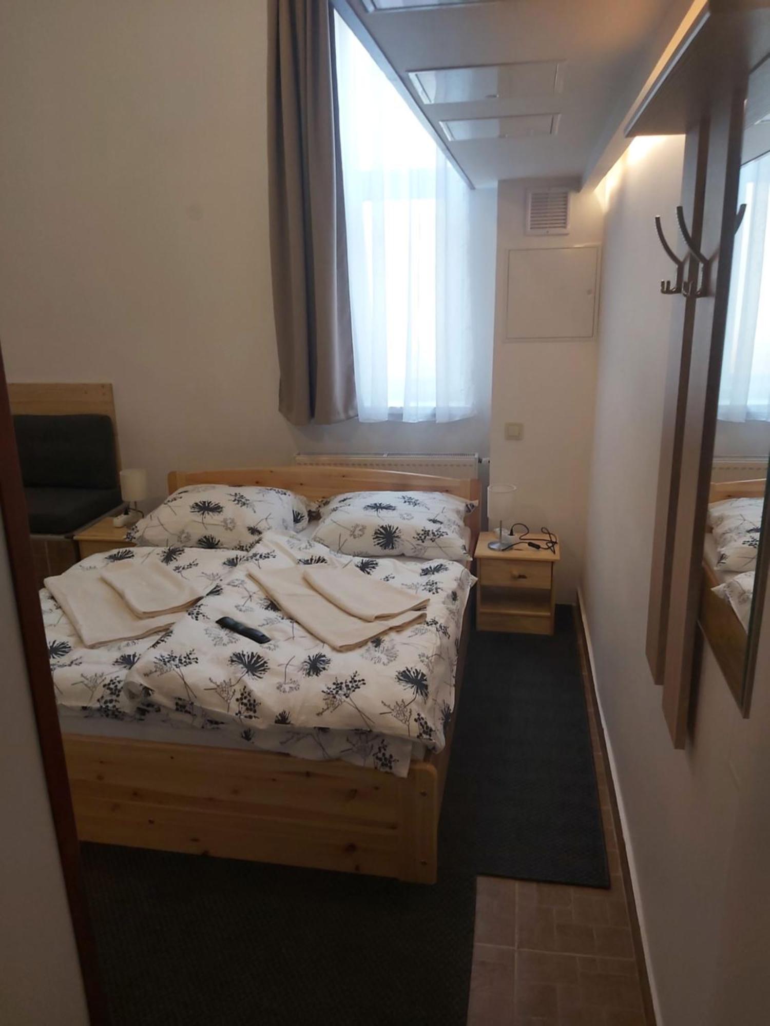 Guest House Orczy Park Будапеща Екстериор снимка