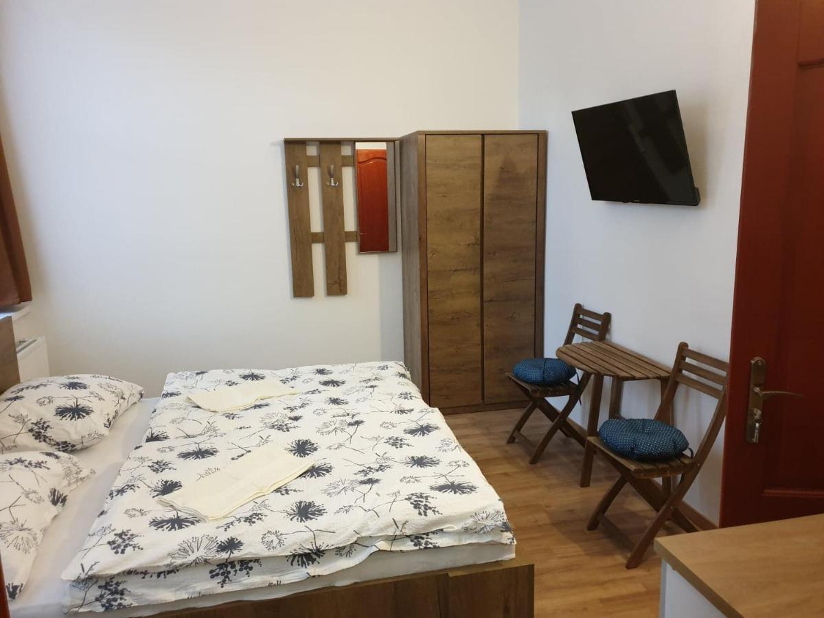 Guest House Orczy Park Будапеща Екстериор снимка