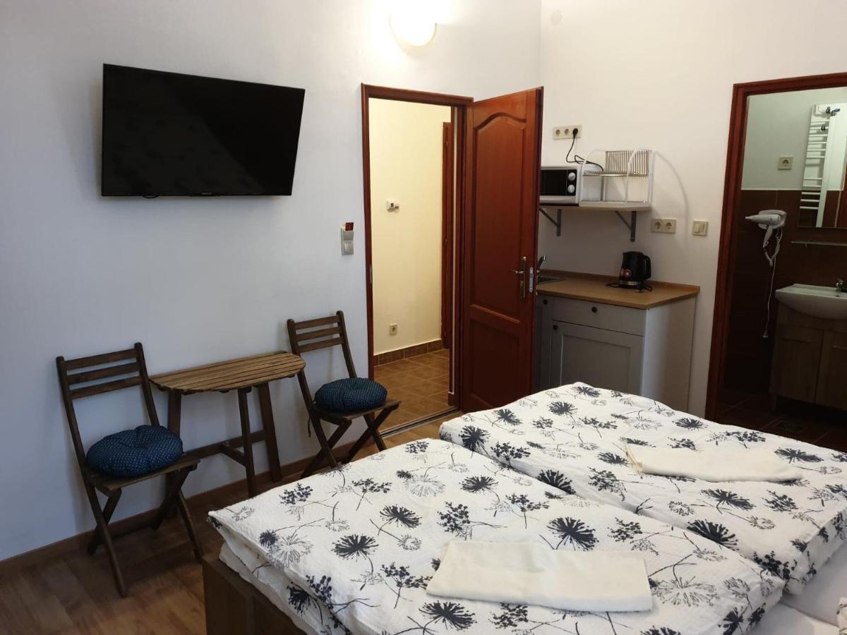 Guest House Orczy Park Будапеща Екстериор снимка